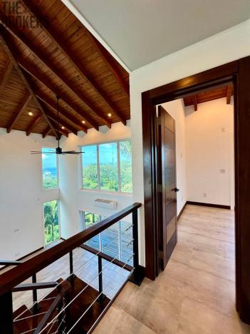 Prodej rodinného domu, Coxen Hole, Roatán, Honduras, 1452 m2