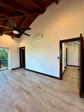 Prodej rodinného domu, Coxen Hole, Roatán, Honduras, 1452 m2