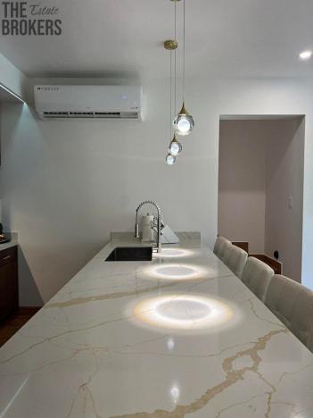 Prodej bytu, Coxen Hole, Roatán, Honduras, 186 m2