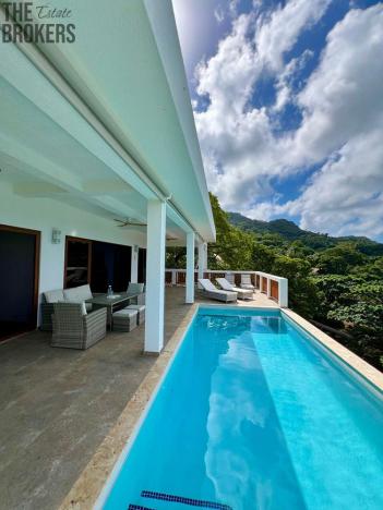 Prodej rodinného domu, Coxen Hole, Roatán, Honduras, 201 m2