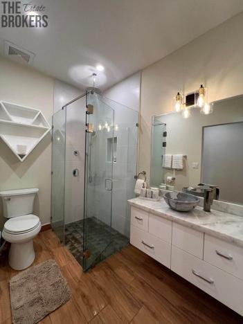 Prodej bytu 3+1, Coxen Hole, Roatán, Honduras, 139 m2