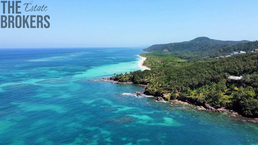 Prodej pozemku, Coxen Hole, Roatán, Honduras, 842 m2