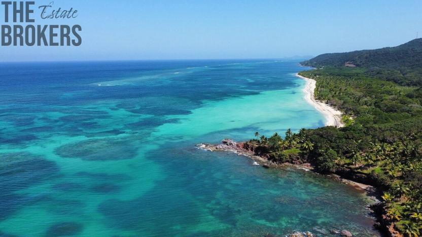 Prodej pozemku, Coxen Hole, Roatán, Honduras, 842 m2