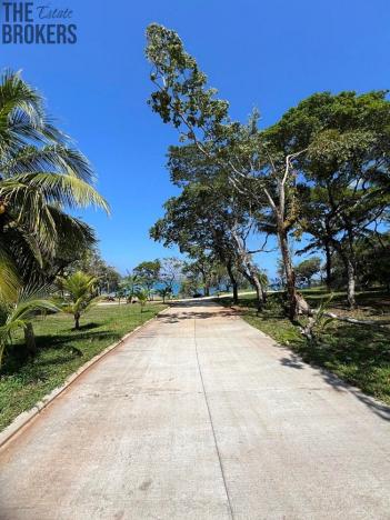 Prodej pozemku, Coxen Hole, Roatán, Honduras, 842 m2