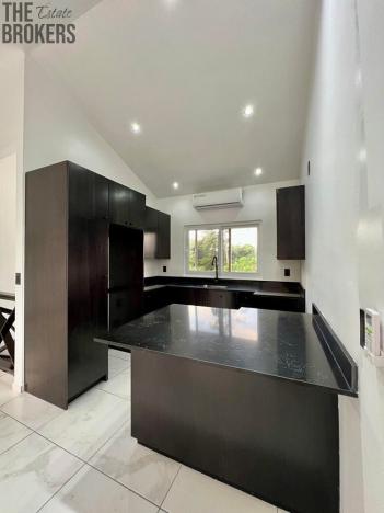 Prodej rodinného domu, Coxen Hole, Roatán, Honduras, 90 m2