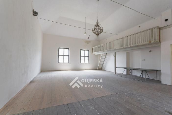 Prodej rodinného domu, Chrastavec, 325 m2