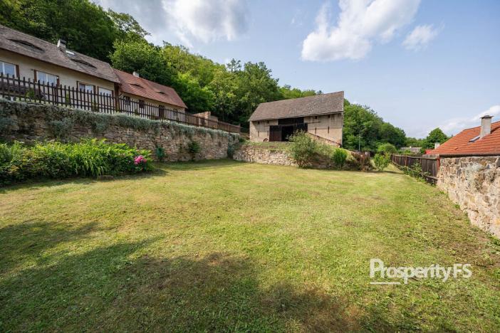 Prodej pozemku, Velemín - Oparno, 1027 m2