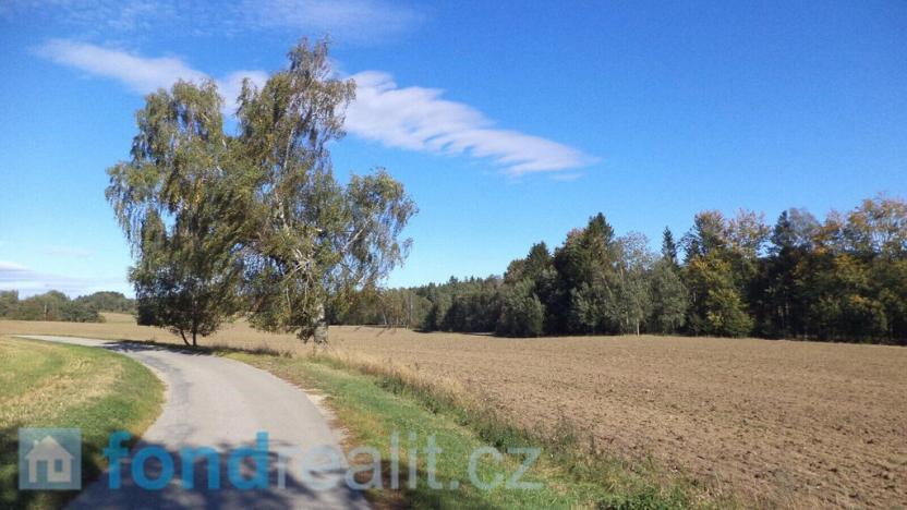 Prodej pozemku, Studená, 4992 m2