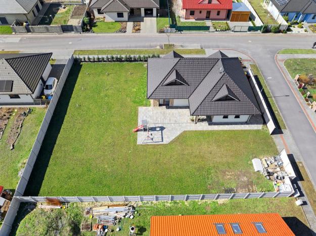 Prodej rodinného domu, Hrádek, 281 m2