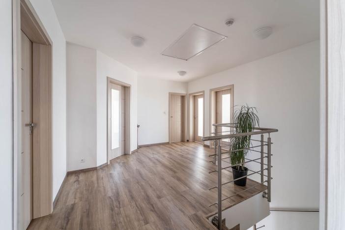 Prodej rodinného domu, Tmaň, K Vodojemu, 261 m2