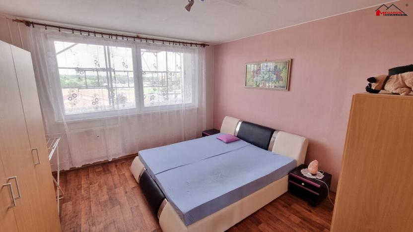 Prodej bytu 3+1, Břeclav, Na Valtické, 81 m2