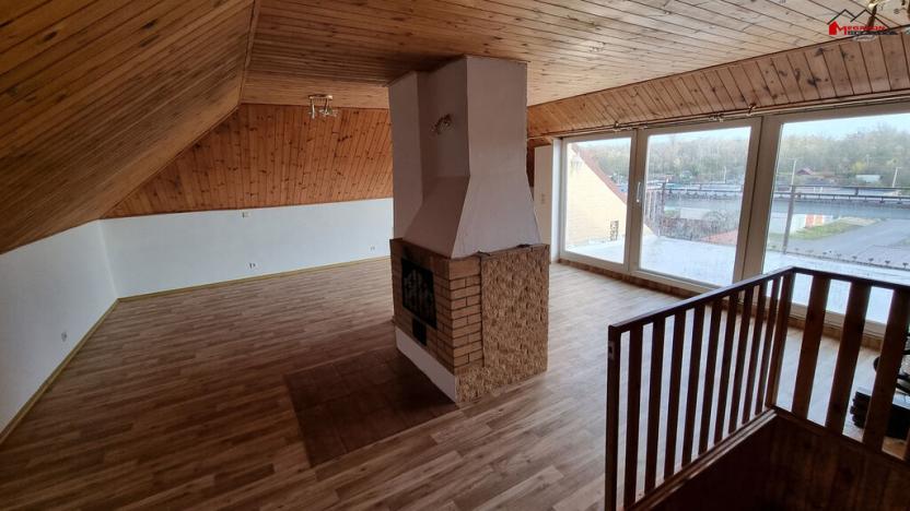 Prodej bytu 3+1, Břeclav, Hlavní, 116 m2