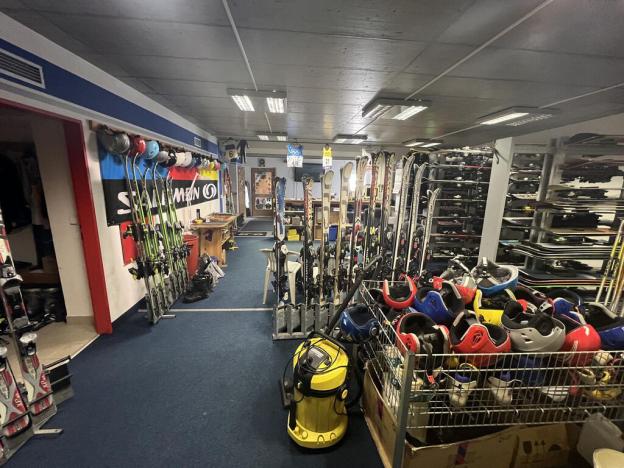 Prodej obchodního prostoru, Harrachov, 145 m2