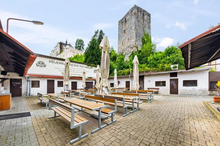 Prodej restaurace, Český Šternberk, 480 m2