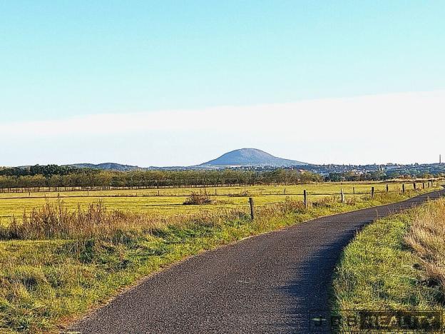 Prodej komerčního pozemku, Roudnice nad Labem, 2404 m2