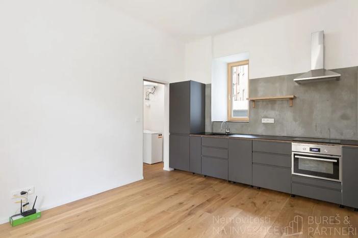 Pronájem bytu 2+kk, Praha - Michle, Pod Stárkou, 40 m2