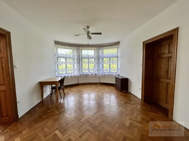 Prodej vily, Broumov, třída Masarykova, 360 m2