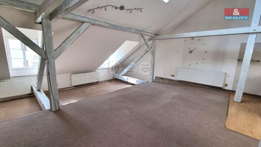 Pronájem bytu 2+kk, Kladno, T. G. Masaryka, 72 m2
