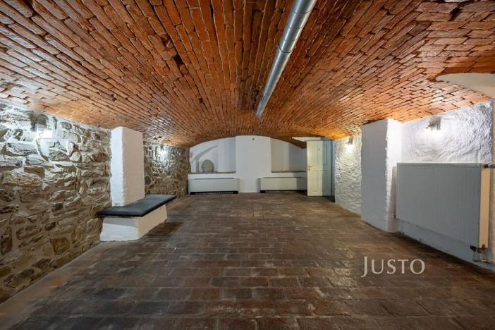 Prodej restaurace, České Budějovice, nám. Přemysla Otakara II., 103 m2