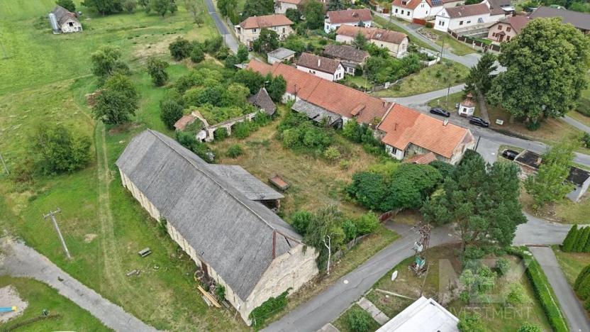 Prodej zemědělské usedlosti, Kropáčova Vrutice, 900 m2