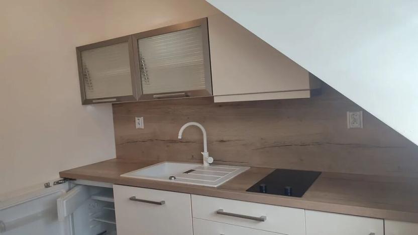 Pronájem bytu 2+1, Frýdek-Místek, Ostravská, 49 m2