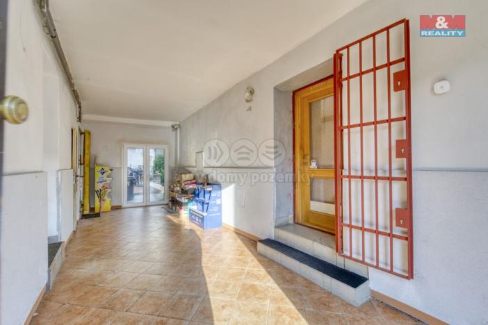 Pronájem obchodního prostoru, Kralovice, Masarykovo nám., 38 m2