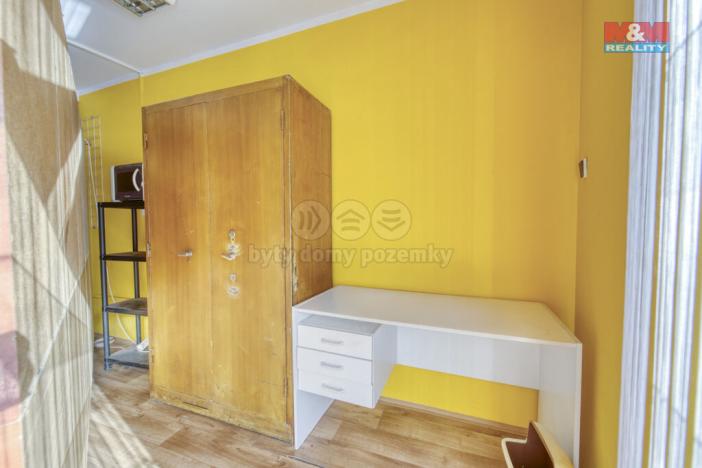 Pronájem obchodního prostoru, Kralovice, Masarykovo nám., 38 m2