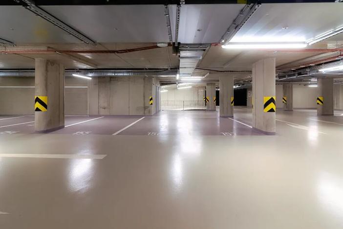 Pronájem garážového stání, Praha - Stodůlky, Hábova, 13 m2