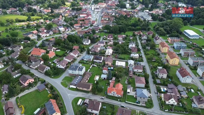 Prodej bytu 3+1, Černovice, Družstevní, 56 m2
