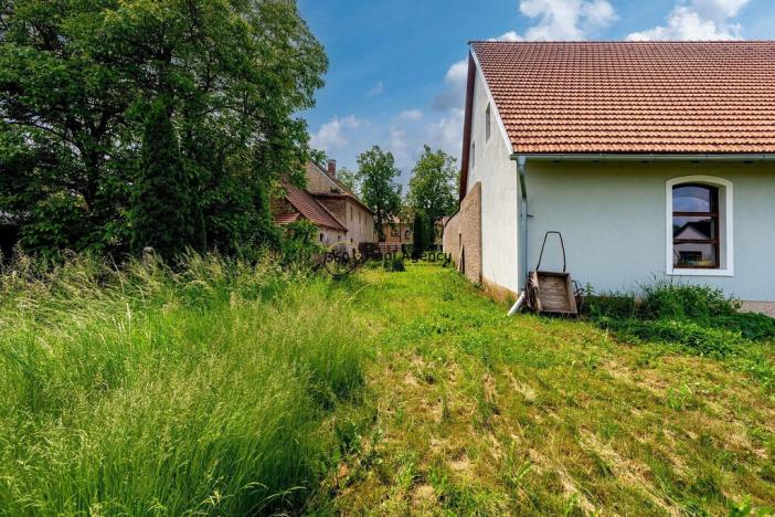 Prodej výrobních prostor, Hrušová, 1100 m2