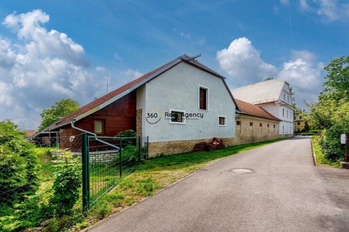 Prodej výrobních prostor, Hrušová, 1100 m2