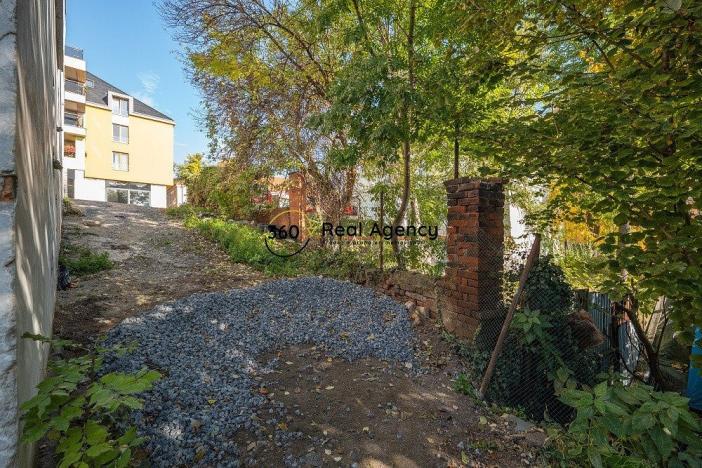 Prodej pozemku, Praha - Prosek, Na Proseku, 235 m2