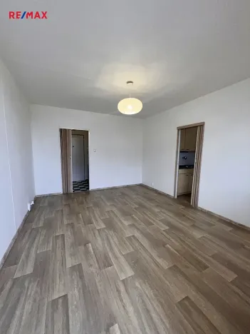 Pronájem bytu 1+1, Praha - Lhotka, Jílovská, 40 m2