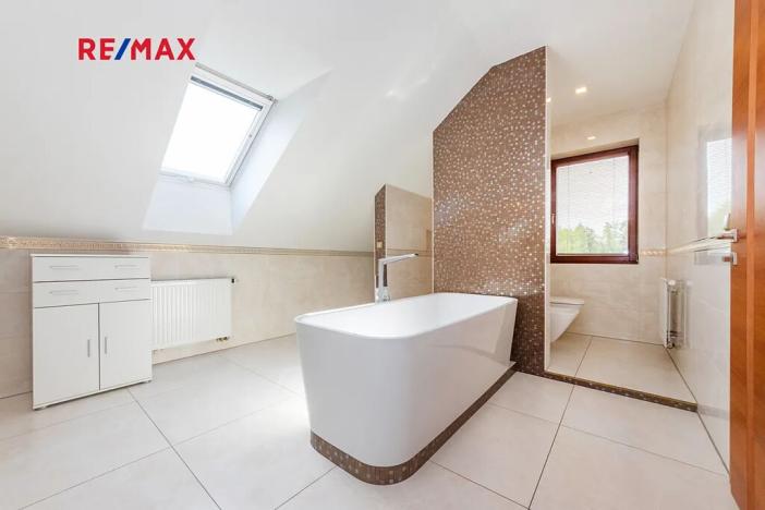 Prodej rodinného domu, Hostivice, Liliová, 392 m2