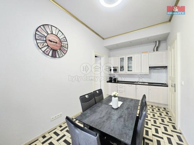 Prodej bytu 3+1, Praha - Smíchov, Zborovská, 89 m2