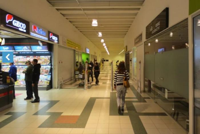 Pronájem obchodního prostoru, Ústí nad Labem, 32 m2