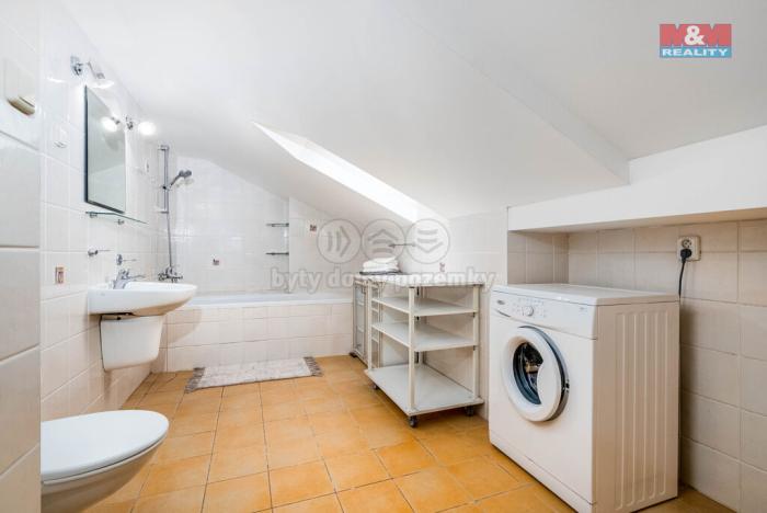 Prodej bytu 2+1, Praha - Kyje, Lipnická, 75 m2