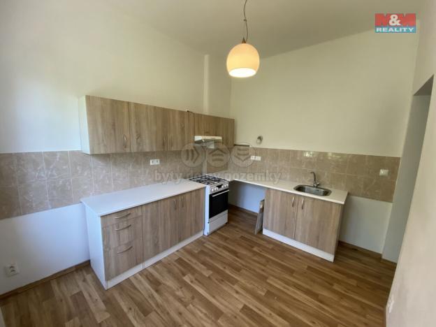 Pronájem bytu 2+1, Olomouc - Neředín, Čechova, 51 m2