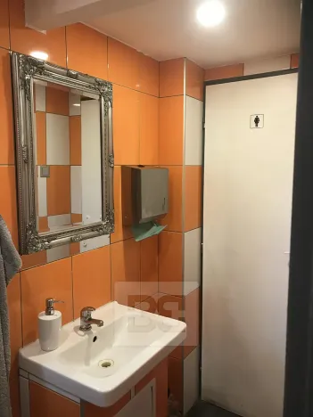 Prodej činžovního domu, Praha - Vinoř, Mladoboleslavská, 657 m2