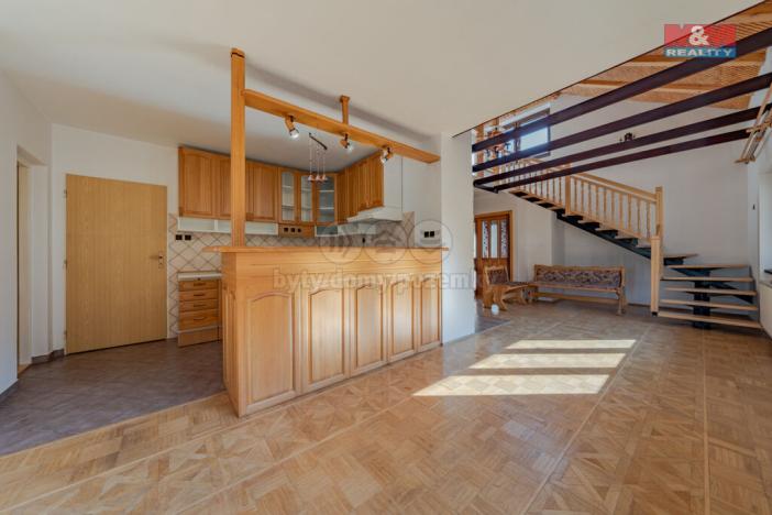 Prodej komerční nemovitosti, Velké Karlovice - Malé Karlovice, 150 m2