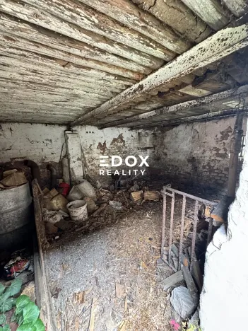 Prodej rodinného domu, Vlkaneč, 244 m2