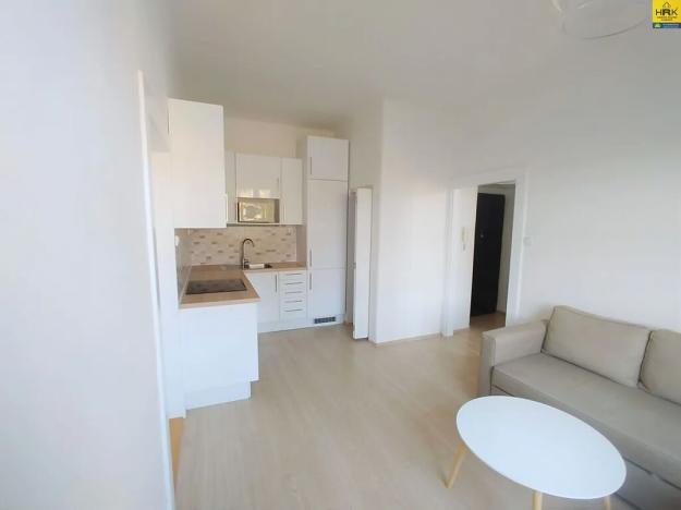 Pronájem bytu 2+kk, Olomouc, Šmeralova, 43 m2
