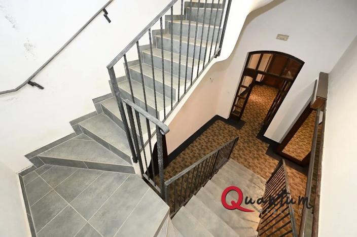 Prodej obchodního prostoru, Praha - Nusle, Slavojova, 149 m2