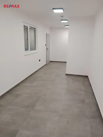 Pronájem skladu, Velké Meziříčí, Karlov, 476 m2
