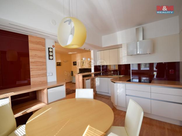 Prodej bytu 5+1, Krnov - Pod Bezručovým vrchem, Albrechtická, 160 m2