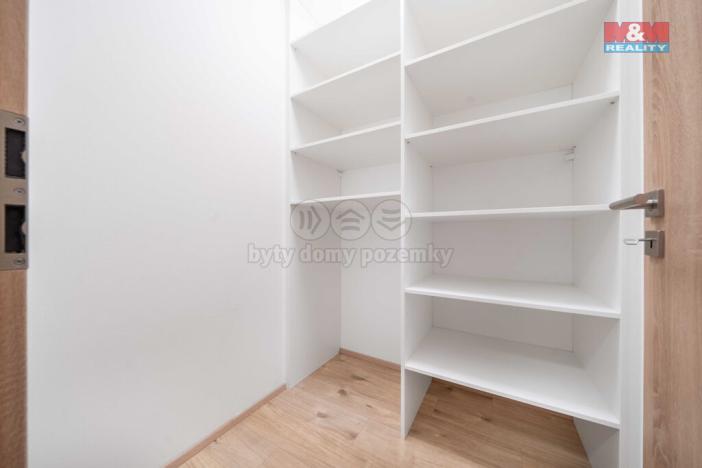 Pronájem bytu 1+kk, Třemošná, Školní, 32 m2