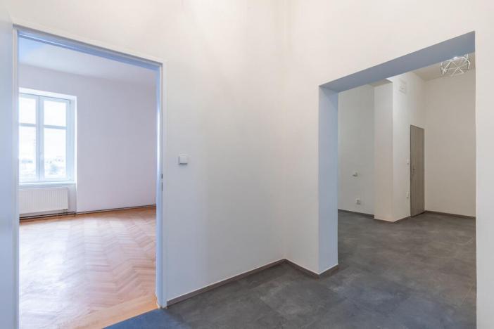 Prodej bytu 2+1, Liberec - Liberec III-Jeřáb, 1. máje, 77 m2