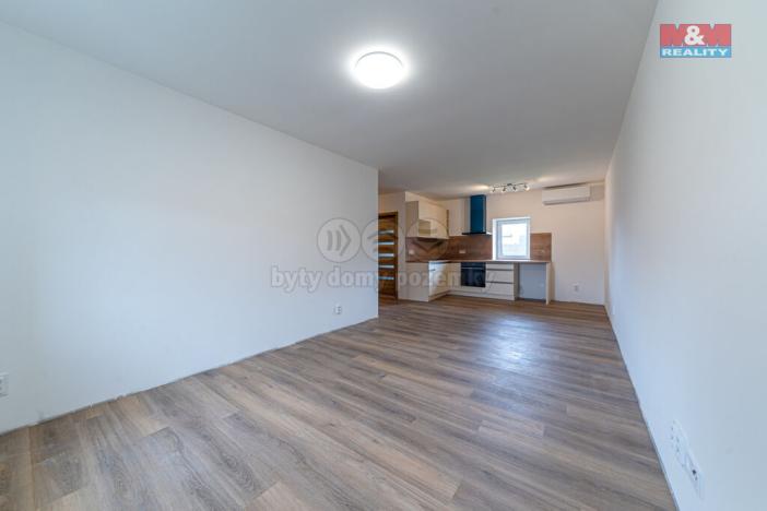 Prodej rodinného domu, Uničov - Benkov, 600 m2