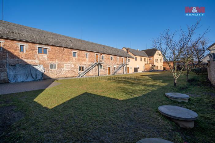 Prodej rodinného domu, Uničov - Benkov, 600 m2