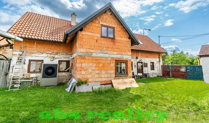 Prodej rodinného domu, Kostomlátky, 230 m2